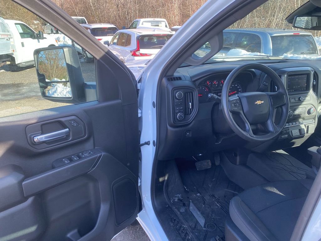 Used 2025 Chevrolet Silverado 2500 W/T w/ WT/CX Safety Package image 9