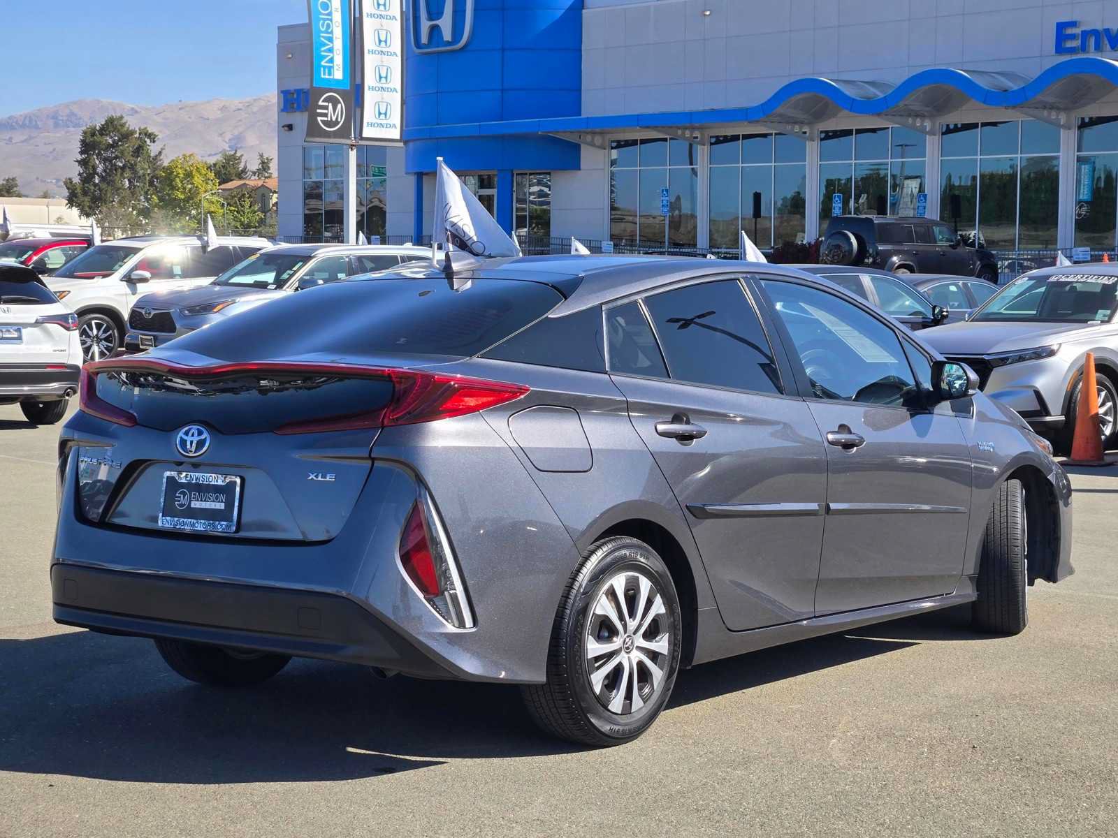 Used 2022 Toyota Prius Prime XLE FWD image 7