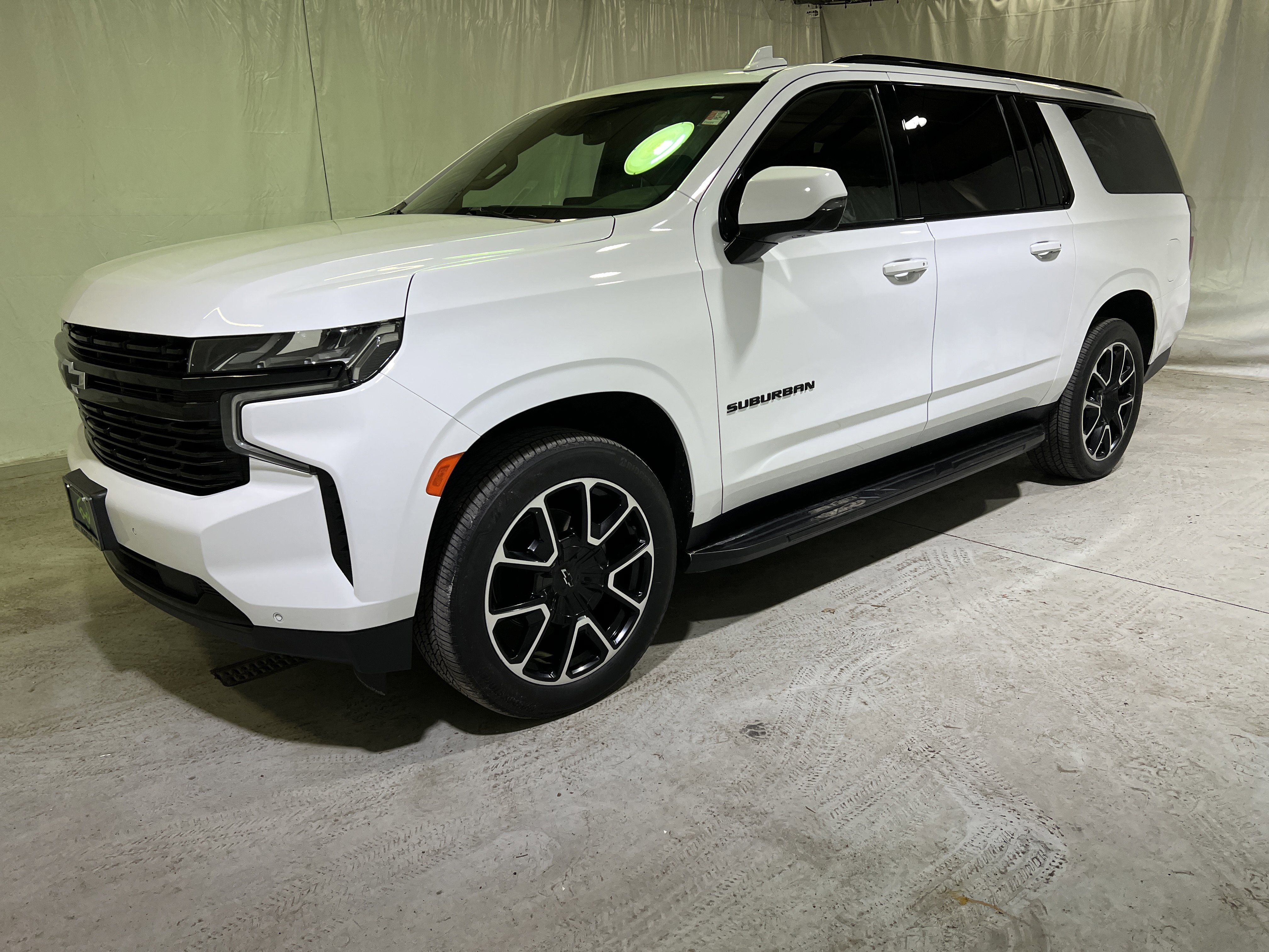 Used 2023 Chevrolet Suburban RST w/ Luxury Package image 6