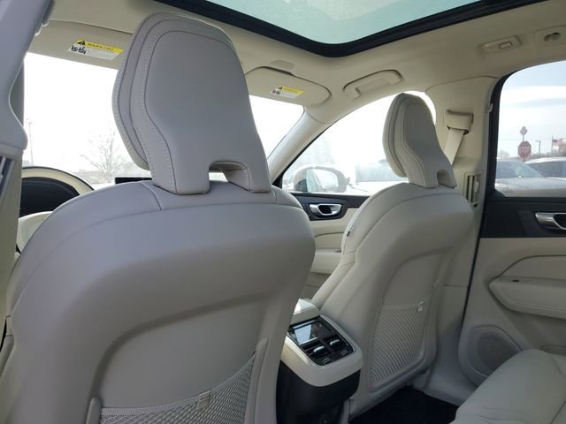New 2026 Volvo XC60 B5 Ultra w/ Protection Package Premier image 27