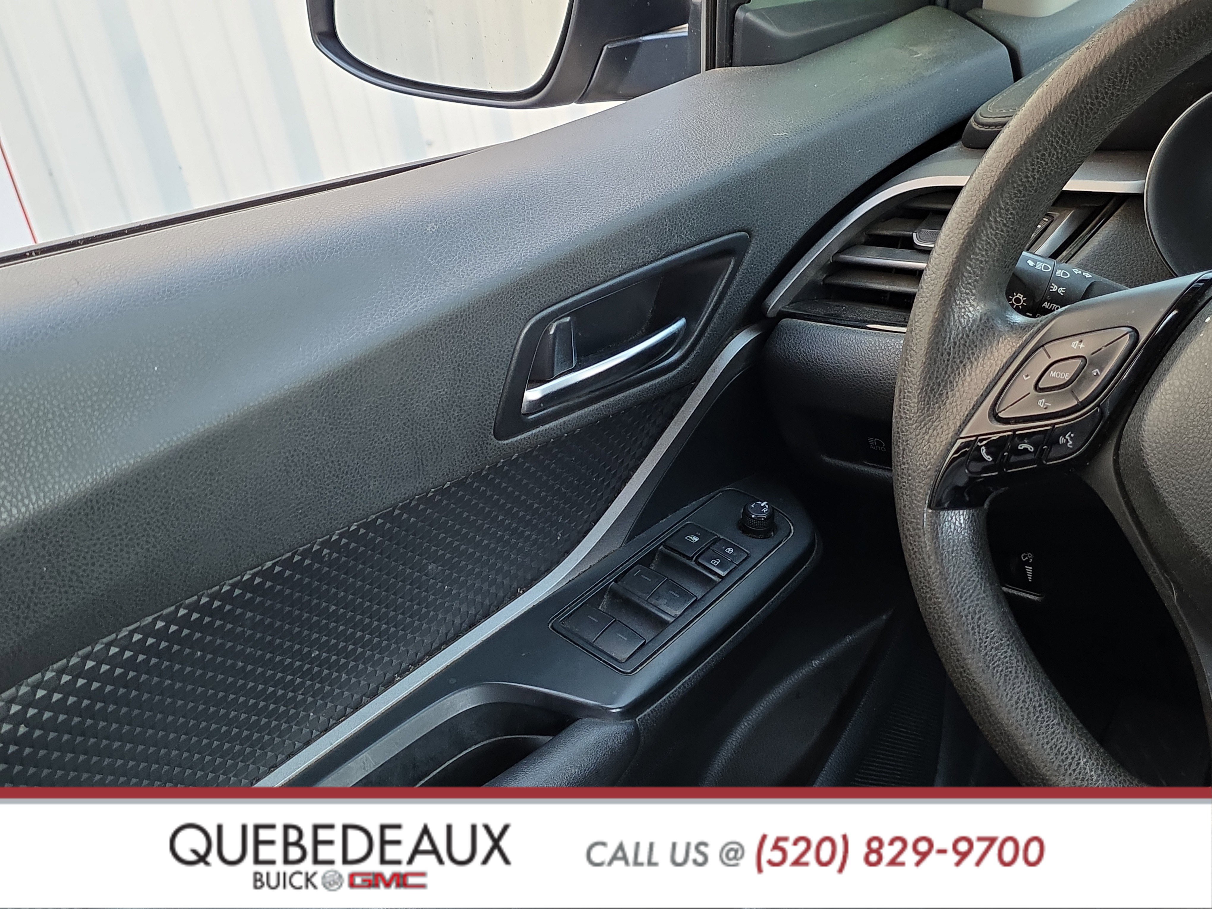 Used 2021 Toyota C-HR LE image 21