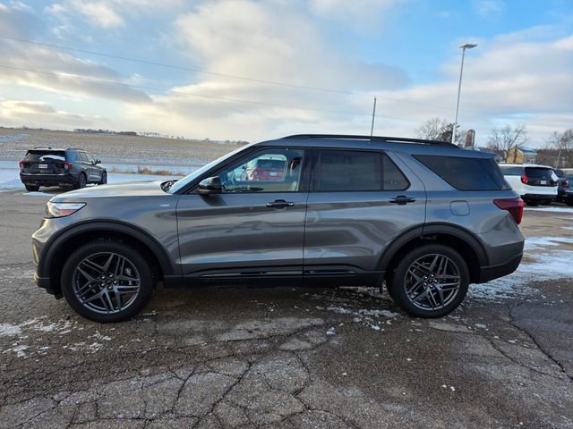 Certified 2023 Ford Explorer ST-Line image 36