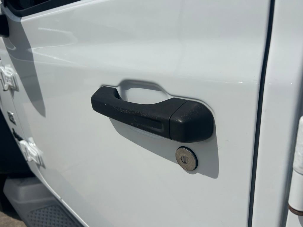 Used 2020 Jeep Gladiator Sport w/ Quick Order Package 24S image 28