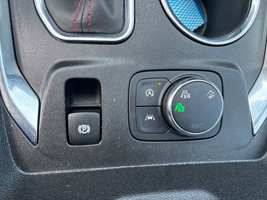 Used 2023 Chevrolet Traverse RS AWD/4WD image 29