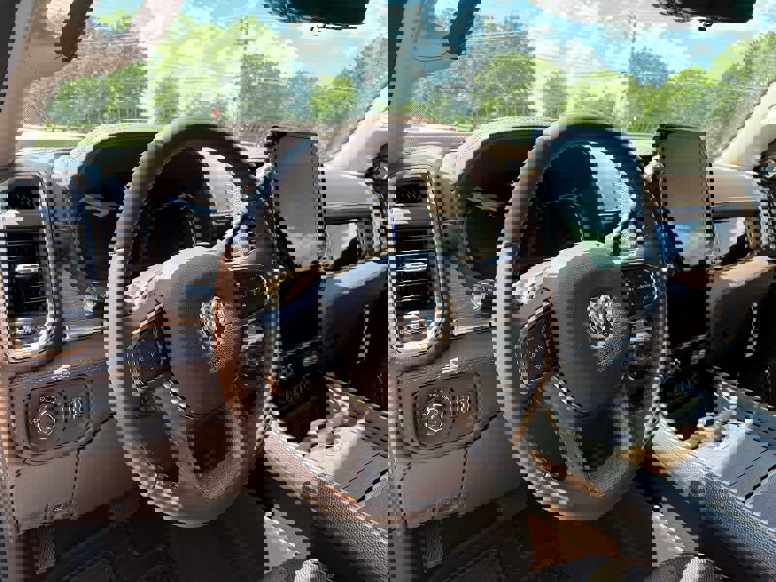 New 2025 RAM 2500 Limited image 15