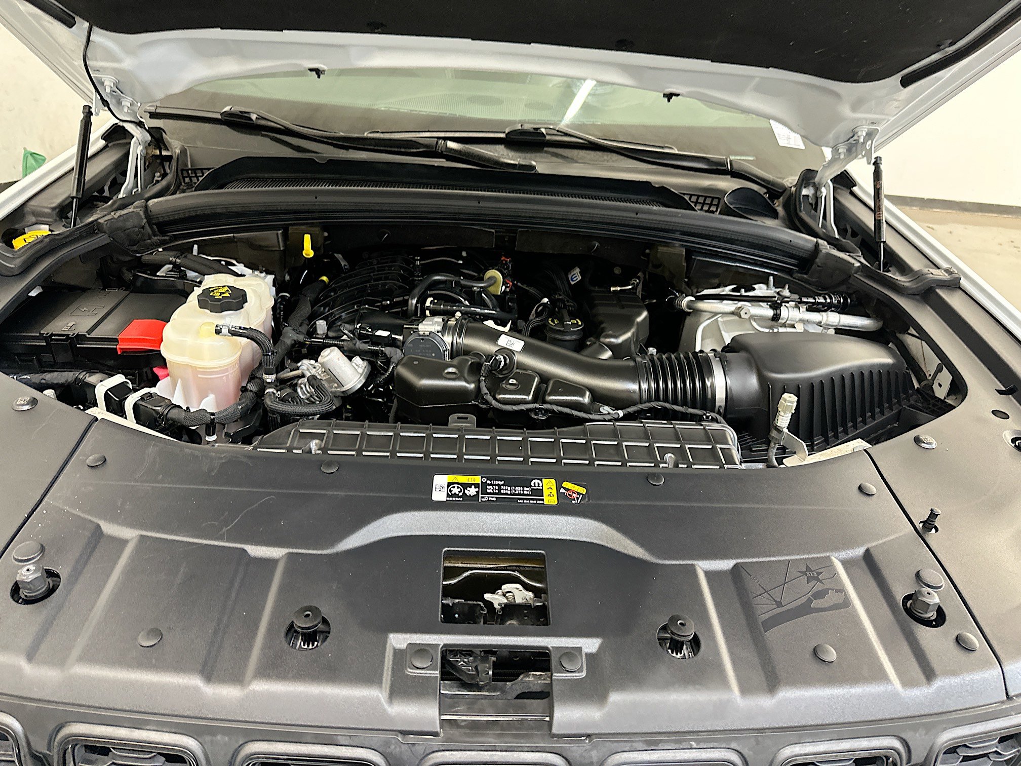 Used 2023 Jeep Grand Cherokee Altitude image 34