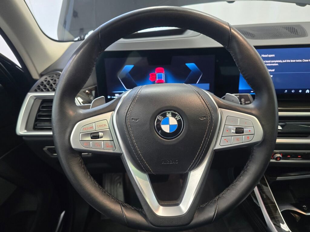 Used 2025 BMW X7 xDrive40i image 12