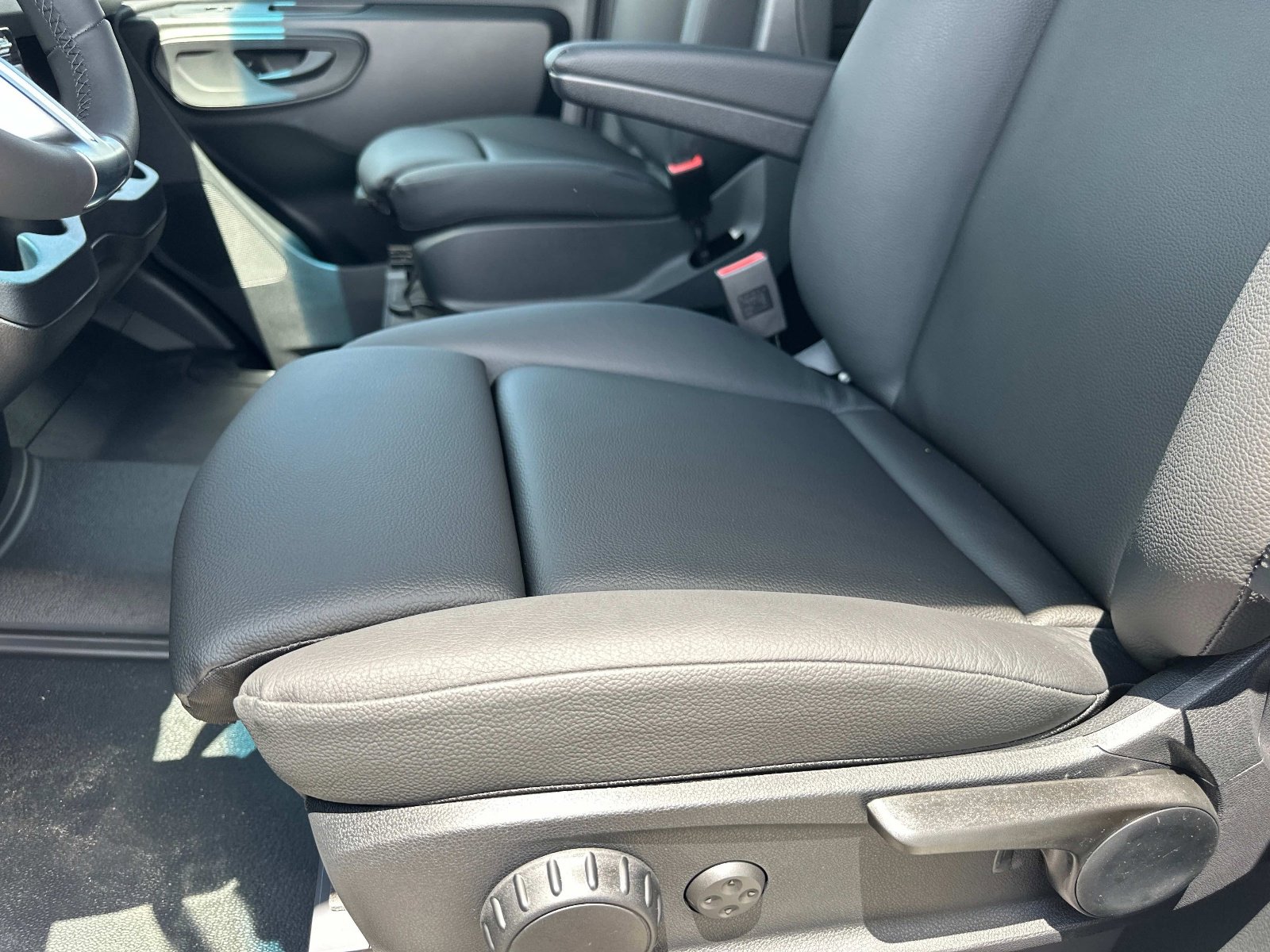 New 2025 Mercedes-Benz Sprinter 2500 image 14