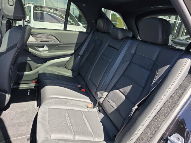 Certified 2025 Mercedes-Benz GLE 53 AMG 4MATIC image 6