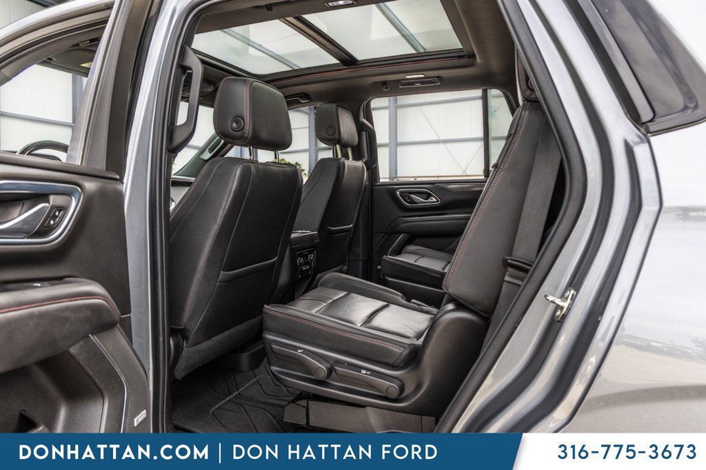 Used 2022 Chevrolet Tahoe RST w/ Luxury Package AWD/4WD image 19