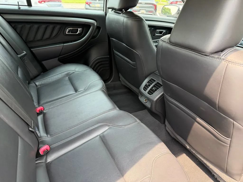 Used 2011 Ford Taurus SEL w/ 201A Rapid Spec Order Code FWD image 7