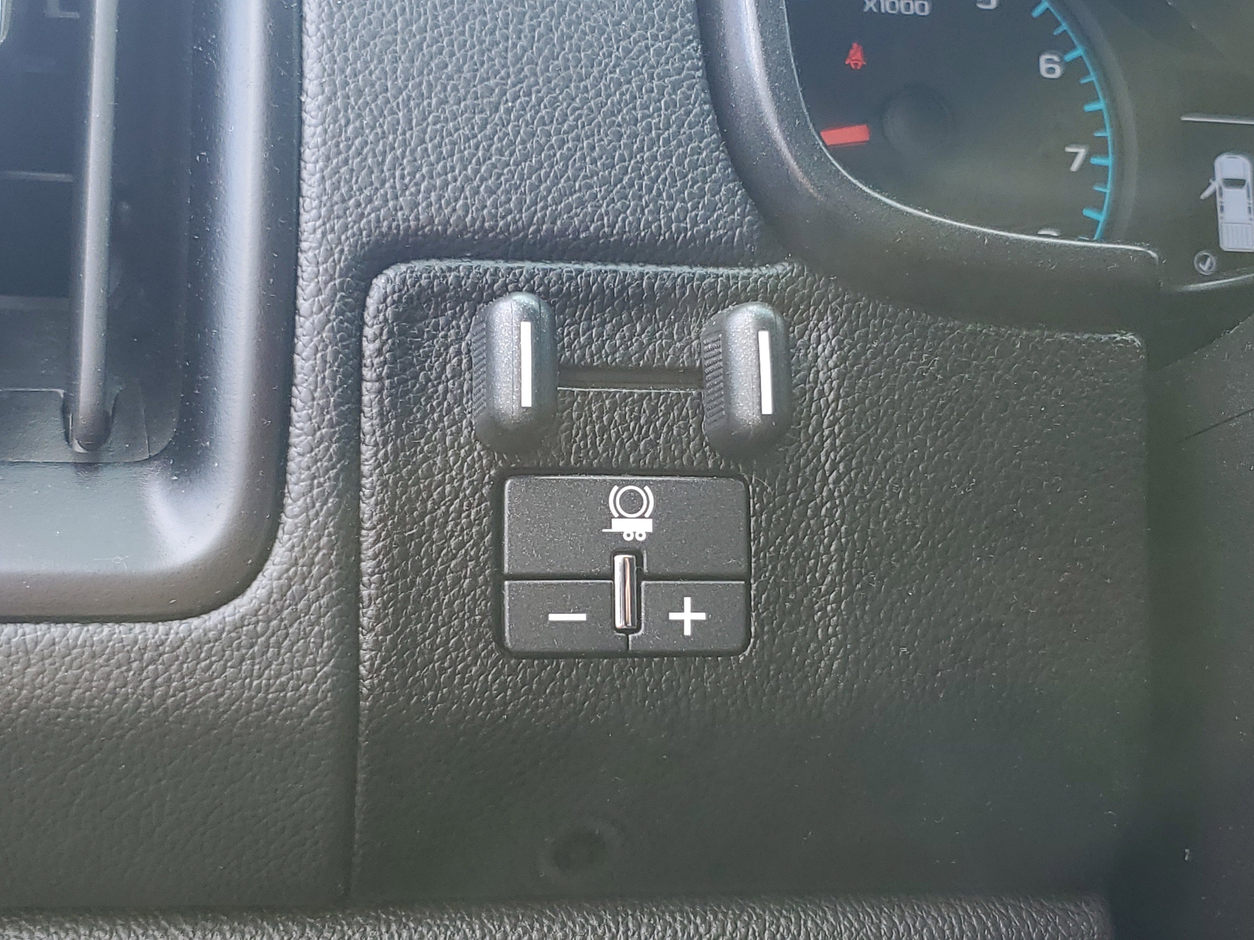 Used 2022 Chevrolet Colorado LT w/ Trail Boss Package image 25
