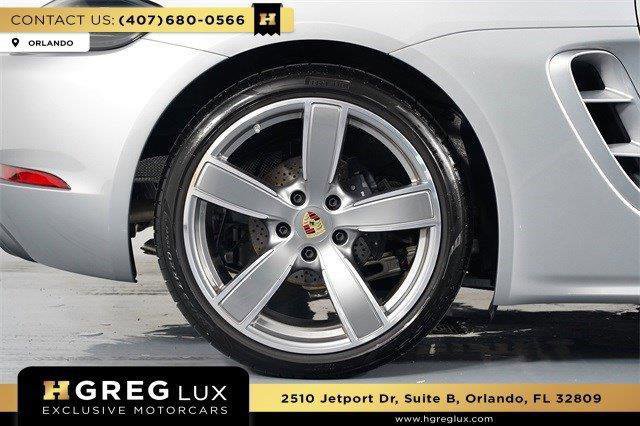 Used 2025 Porsche 718 Cayman image 10