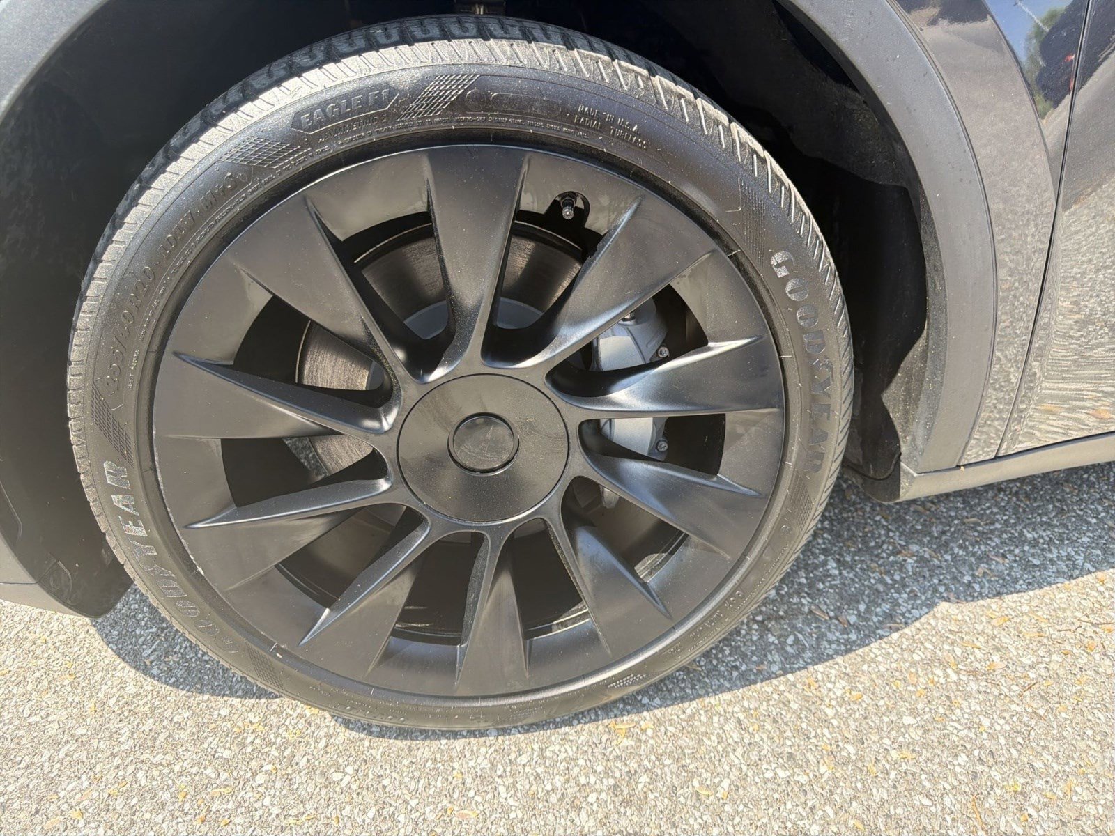 Used 2024 Tesla Model Y Long Range image 12