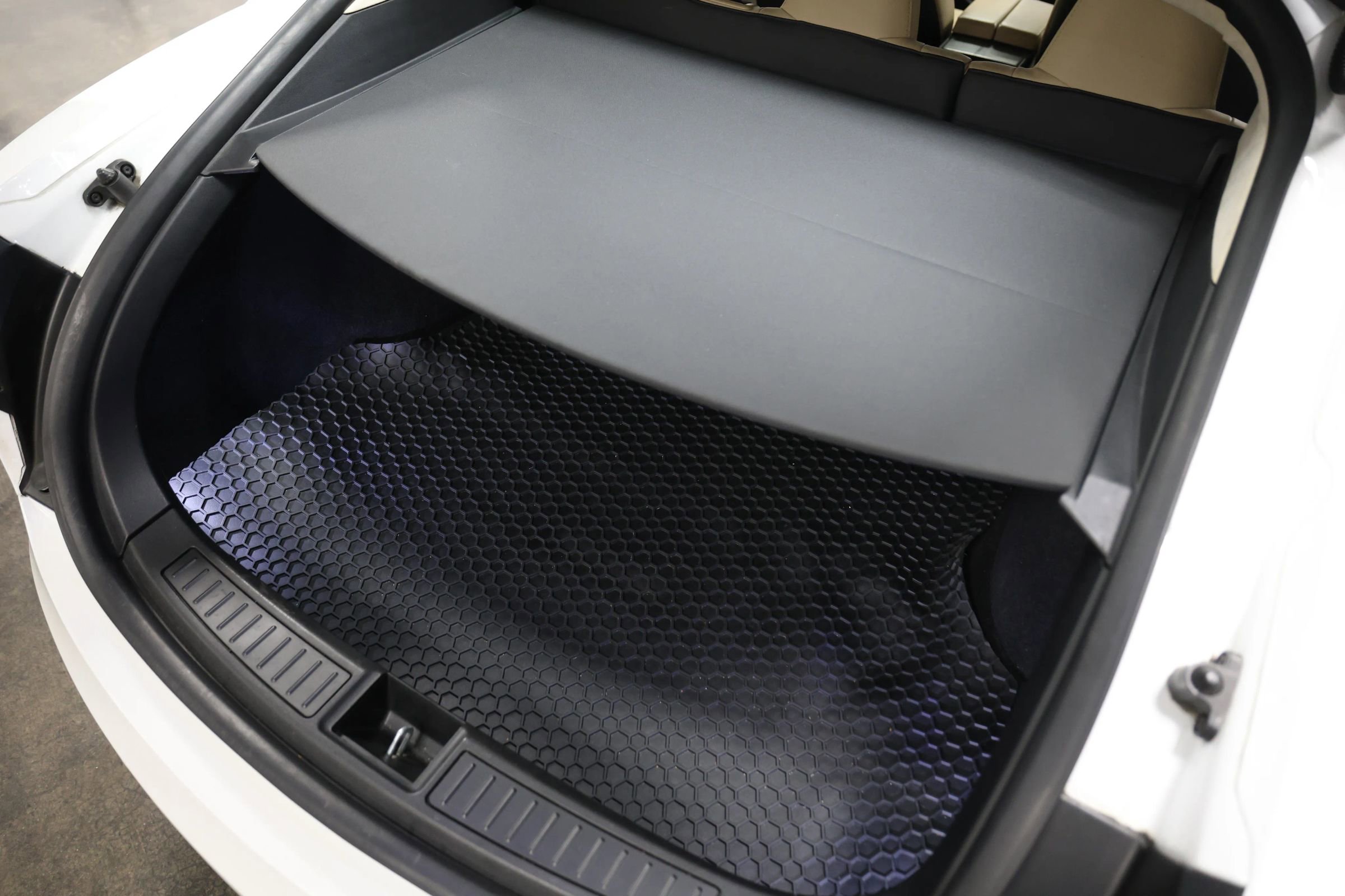 Used 2017 Tesla Model S P100D image 48