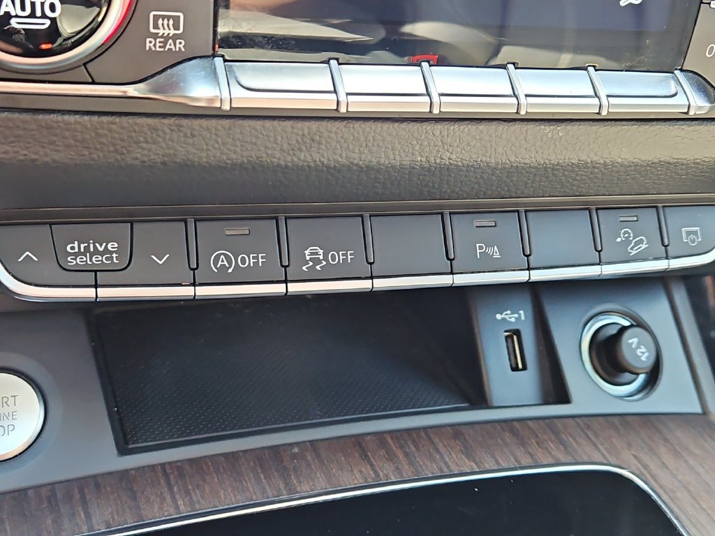 Certified 2024 Audi Q5 Premium AWD/4WD image 17