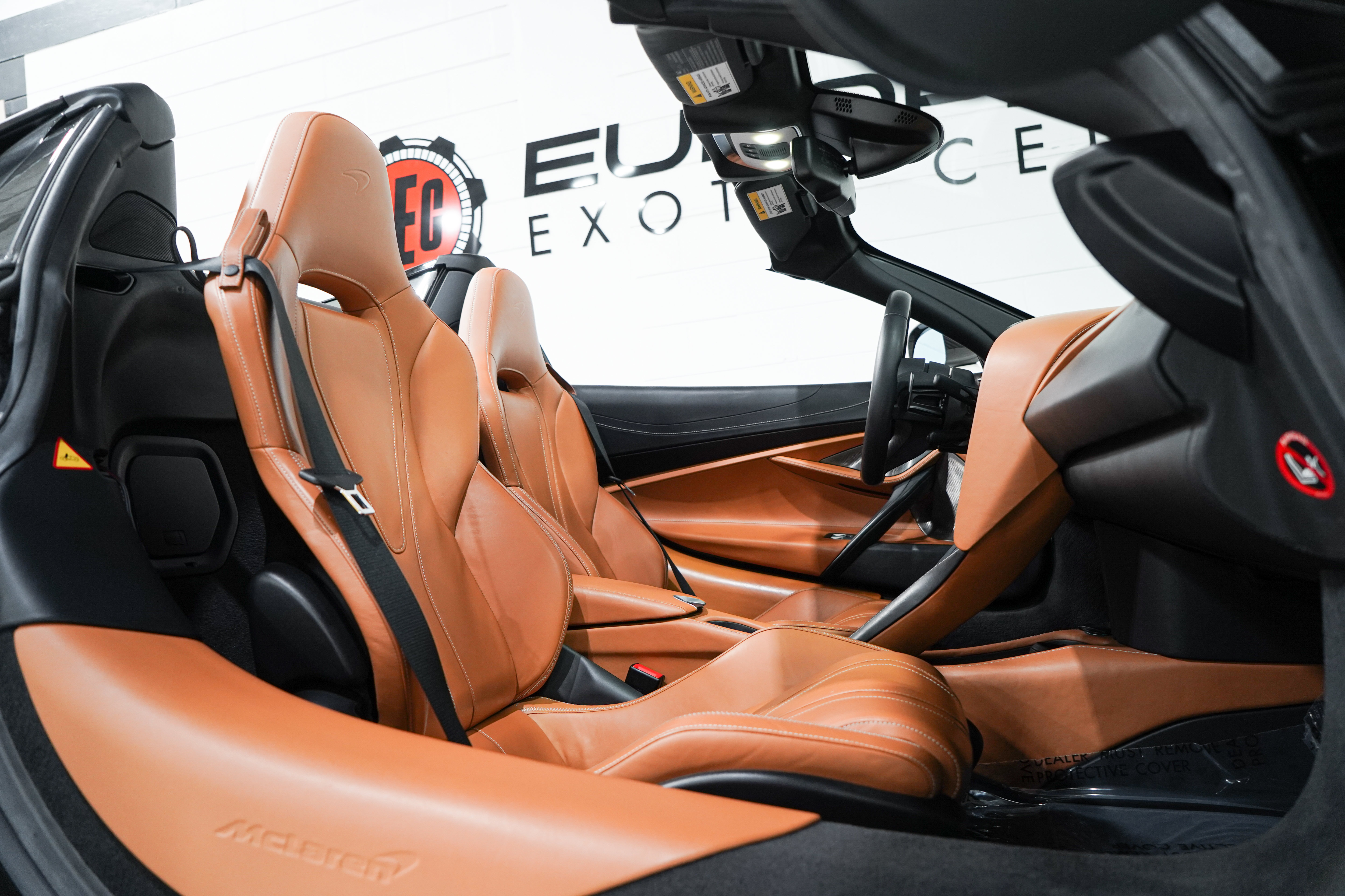 Used 2020 McLaren 720S Spider RWD image 8