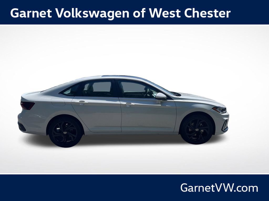 New 2026 Volkswagen Jetta SE FWD image 6