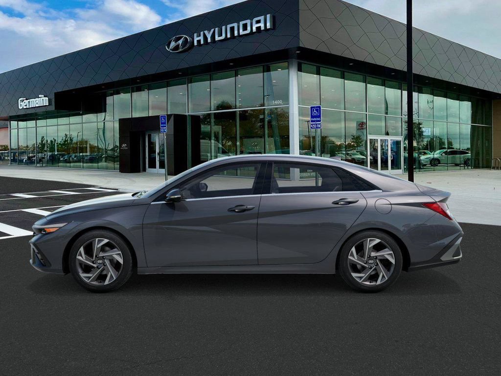 New 2026 Hyundai Elantra Limited FWD image 3