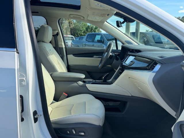 Certified 2020 Cadillac XT6 Premium Luxury FWD image 18