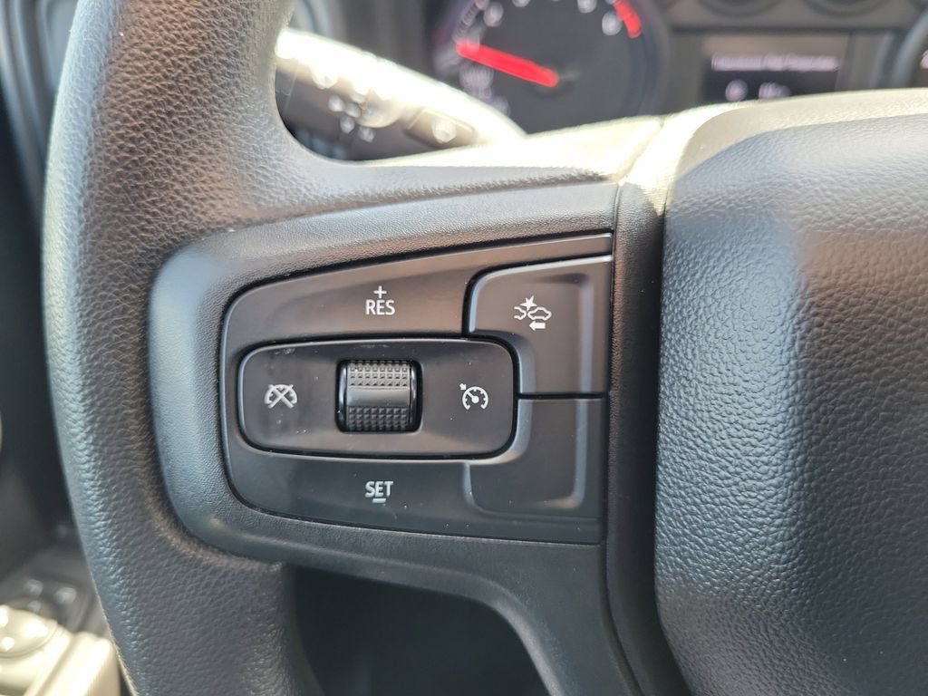 Used 2024 Chevrolet Silverado 1500 Custom RWD image 5