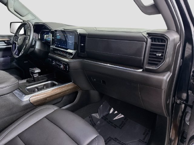 Used 2024 Chevrolet Silverado 1500 RST w/ Convenience Package II AWD/4WD image 29