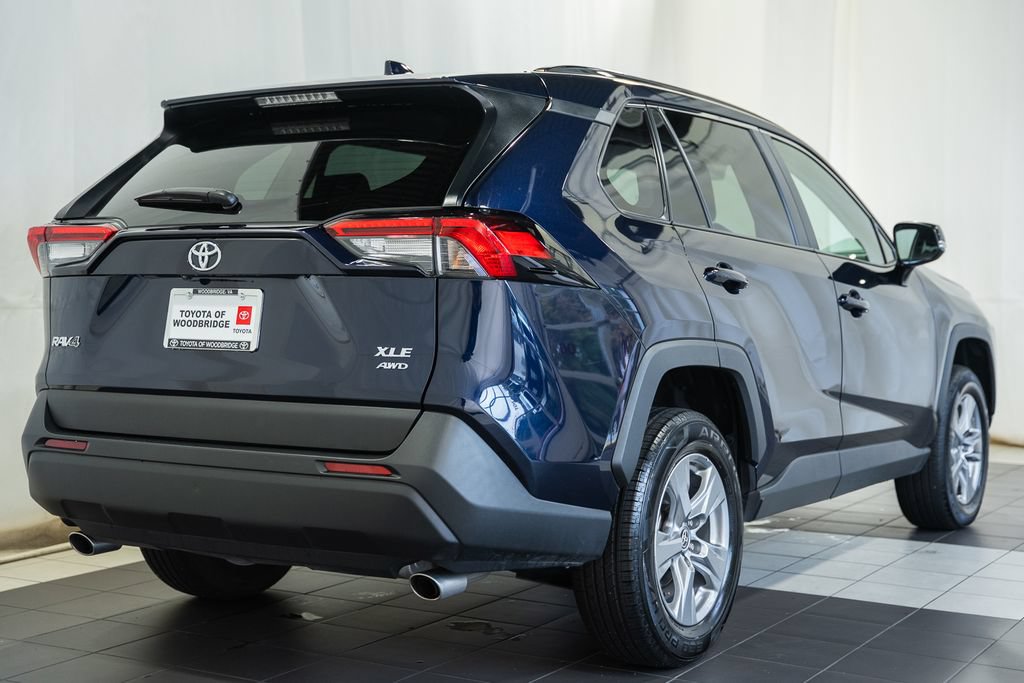Used 2025 Toyota RAV4 XLE AWD/4WD image 4