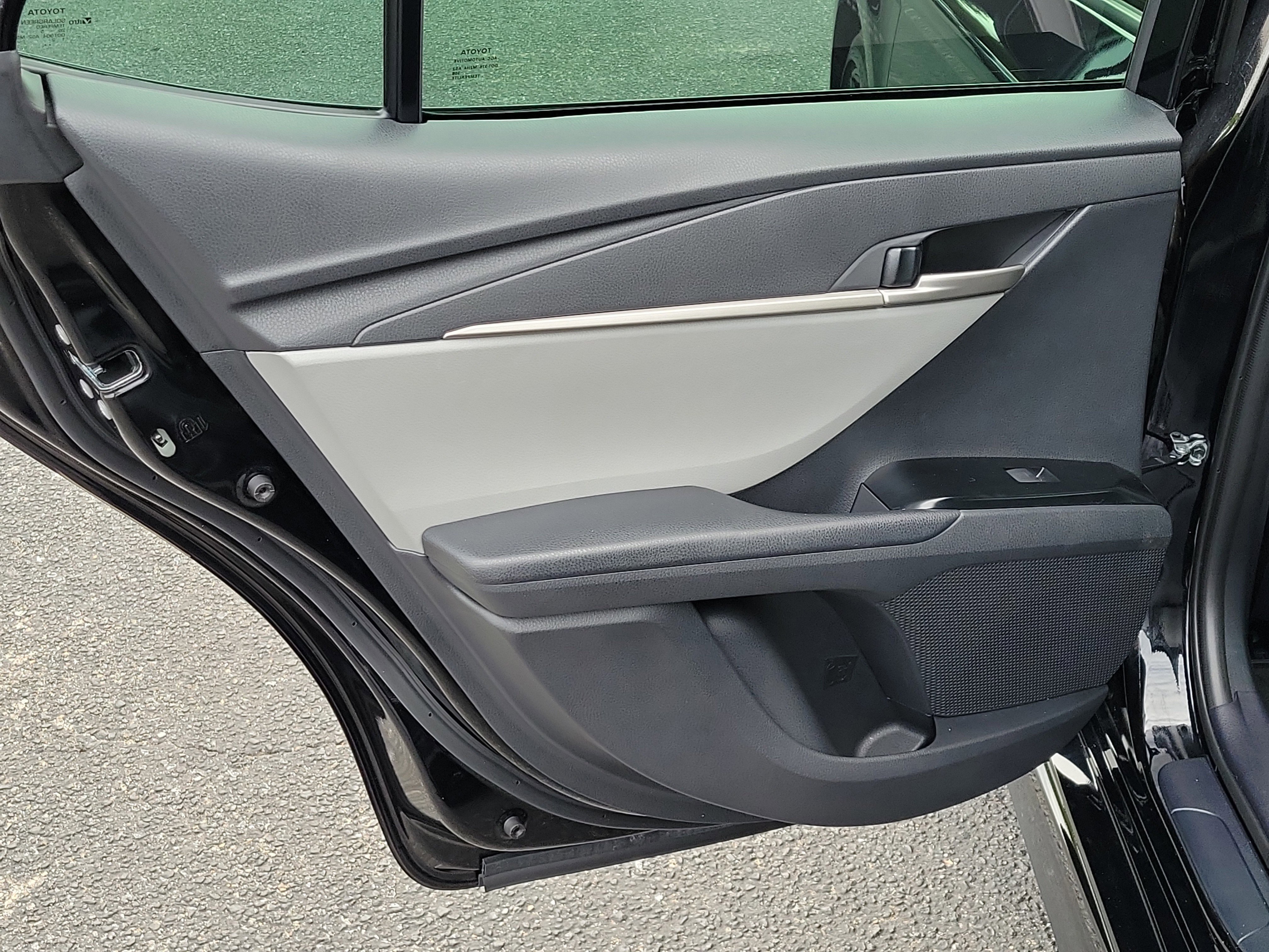 Certified 2025 Toyota Camry SE FWD image 13