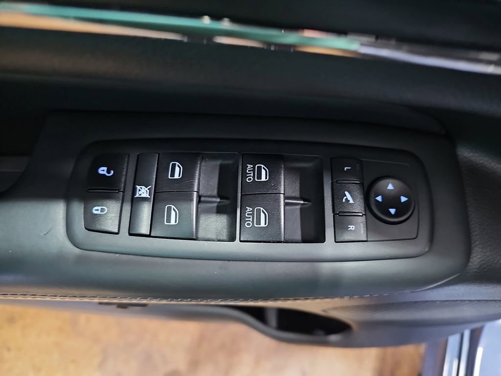 Used 2021 Jeep Grand Cherokee High Altitude image 27