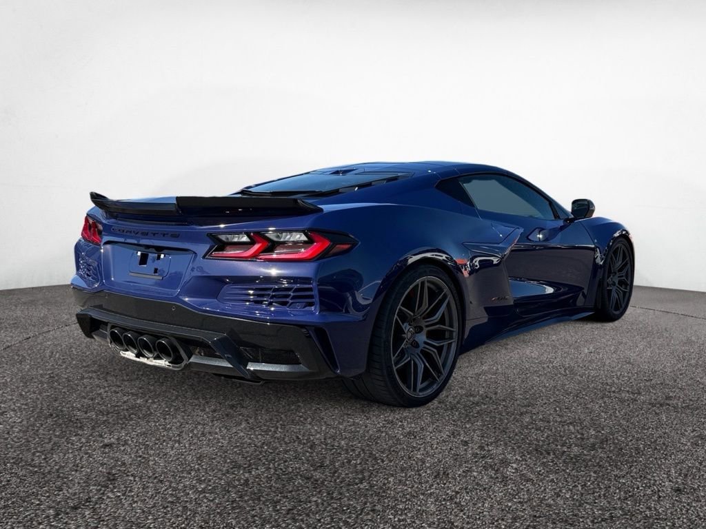 Used 2025 Chevrolet Corvette Z06 image 5