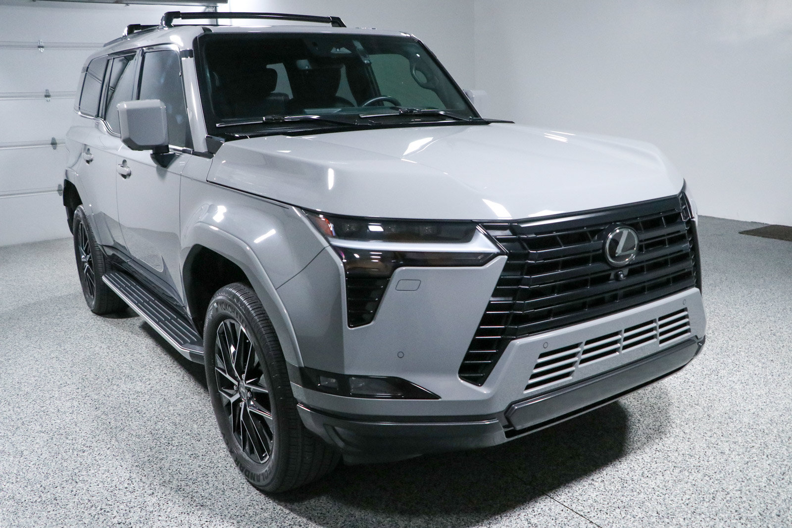 Used 2024 Lexus GX 550 w/ Accessory Package (Z1) AWD/4WD image 5