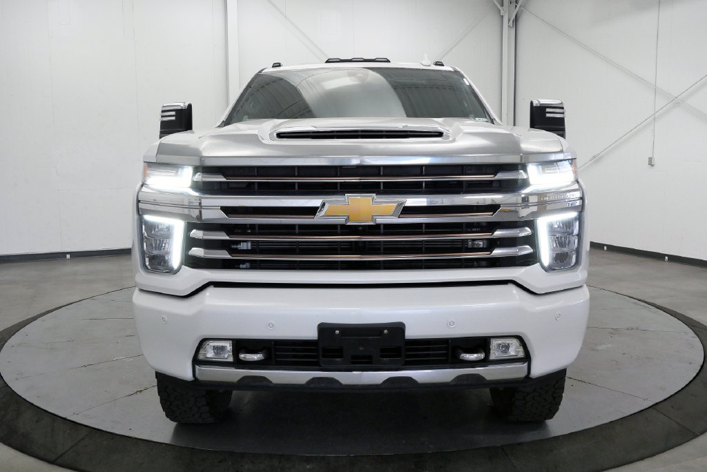 Used 2023 Chevrolet Silverado 2500 High Country w/ Safety Package II AWD/4WD image 3