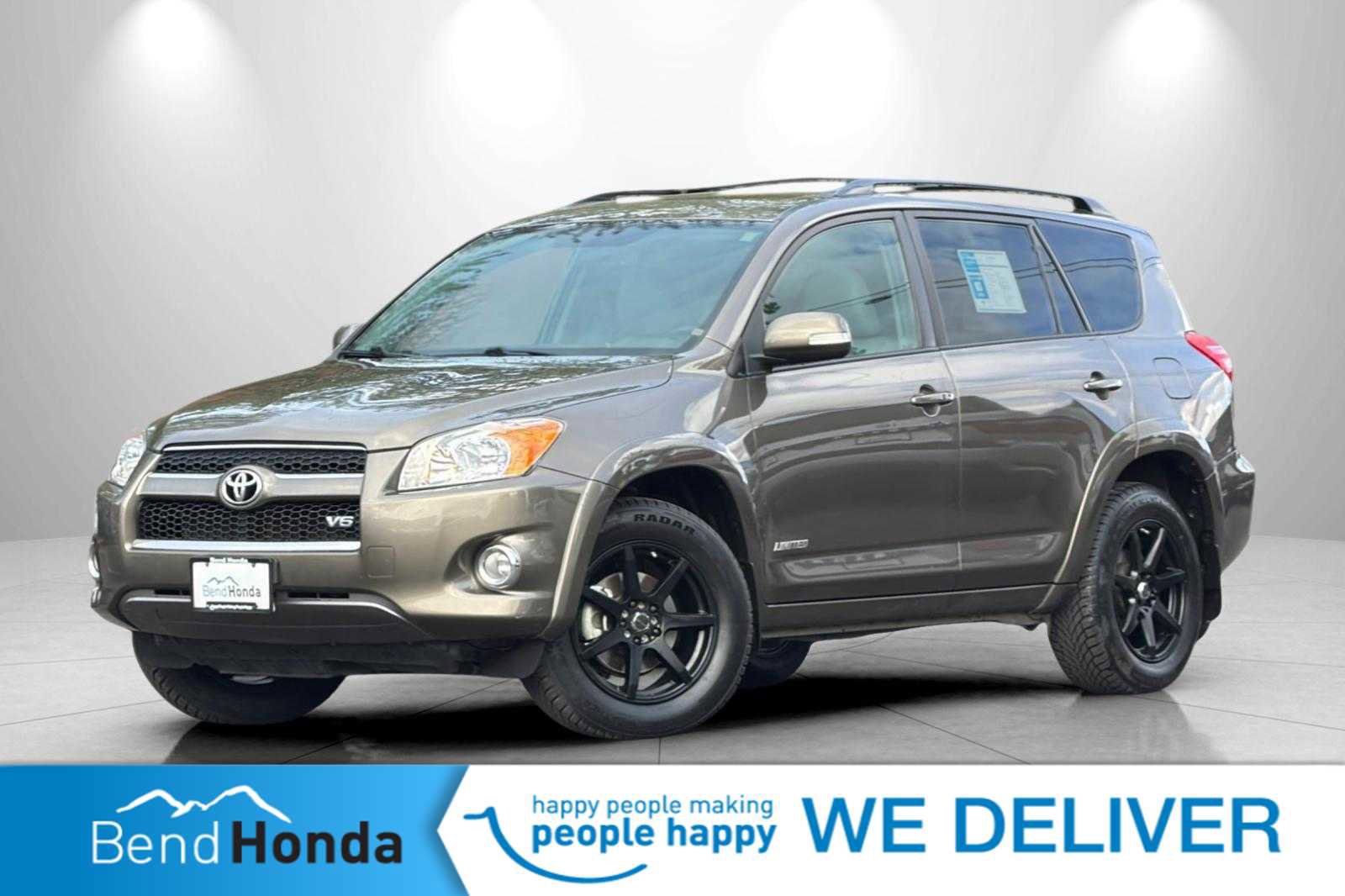 Used 2011 Toyota RAV4 Limited w/ Limited Extra Value Pkg AWD/4WD video 1