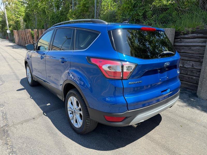 Used 2017 Ford Escape SE w/ Equipment Group 201A AWD/4WD image 7