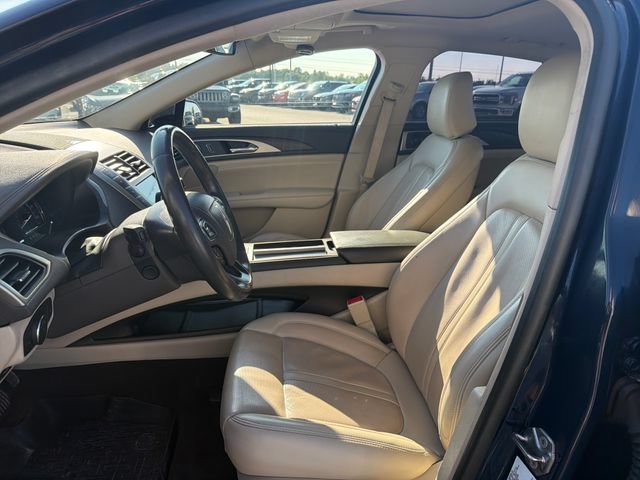 Used 2020 Lincoln MKZ Reserve w/ Elements Package FWD image 9