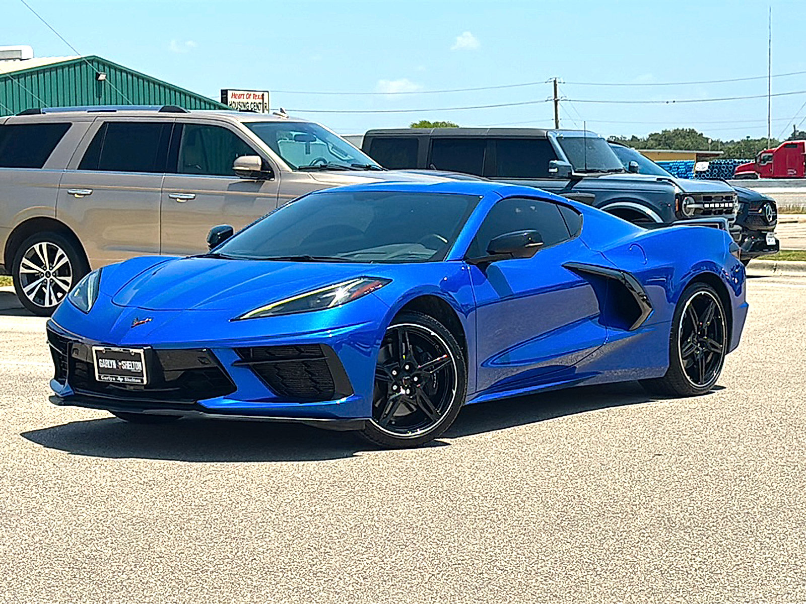 Used 2023 Chevrolet Corvette Stingray Premium Cpe w/ Z51 Performance Package RWD image 2