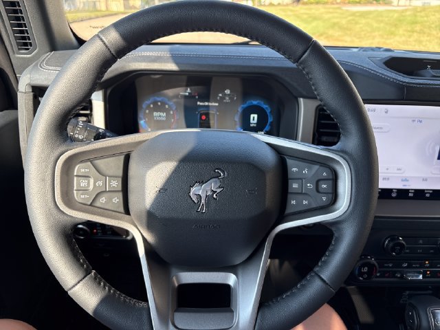 New 2026 Ford Bronco Outer Banks w/ Sasquatch Package AWD/4WD image 12