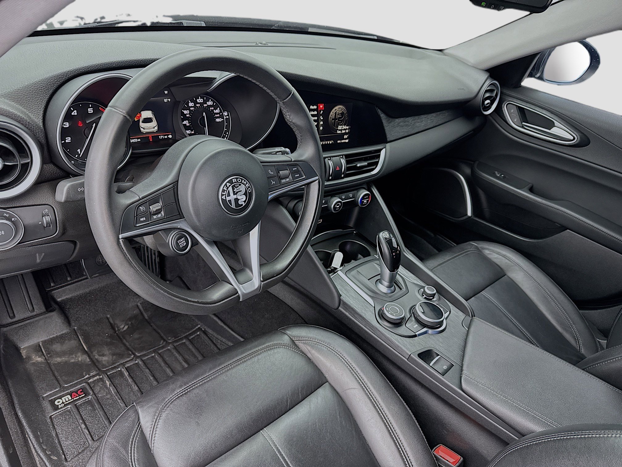 Used 2019 Alfa Romeo Giulia Base image 7