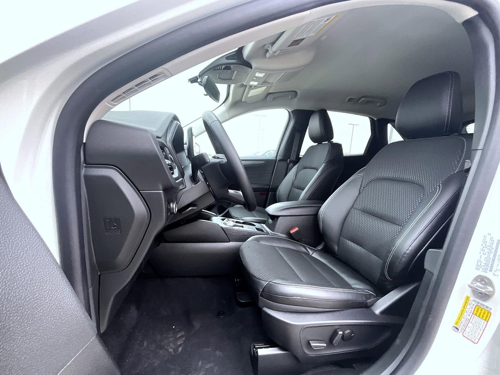 New 2026 Ford Escape SE image 9