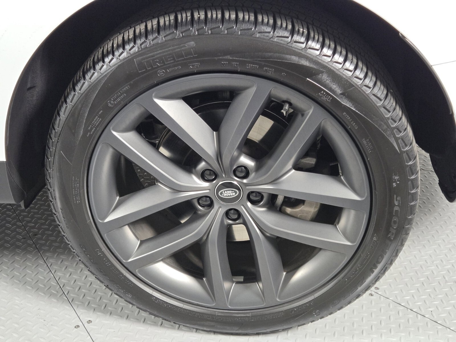 Used 2024 Land Rover Range Rover Sport SE image 10