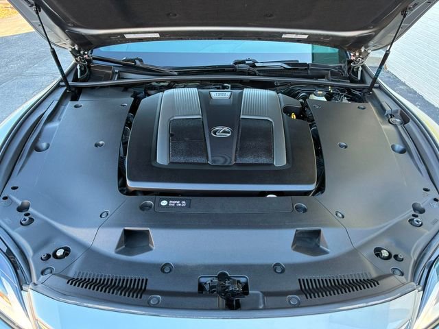 Used 2021 Lexus LS 500 w/ Accessory Package (Z2) image 13