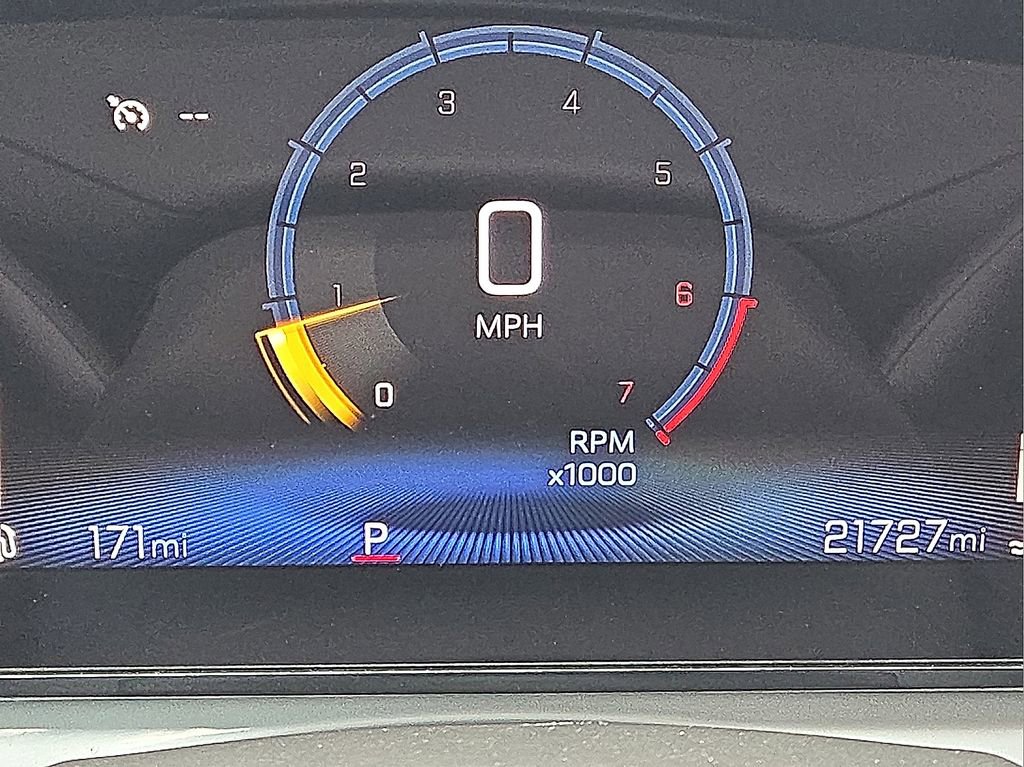 Used 2025 Chevrolet Trax LT w/ LT Convenience Package image 27