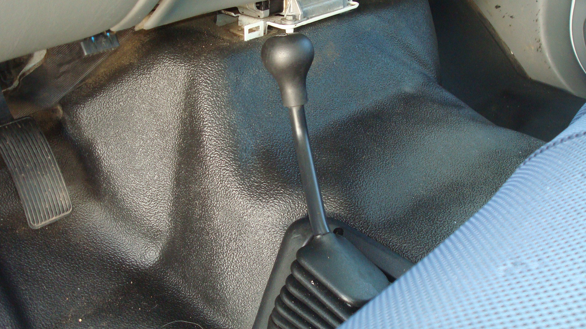 Used 2006 Ford F350 XL AWD/4WD image 9