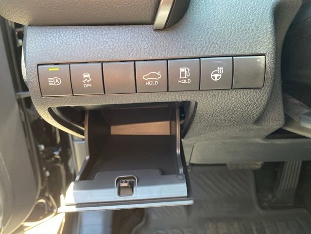 Certified 2022 Toyota Camry SE w/ Cold Weather Package FWD image 12