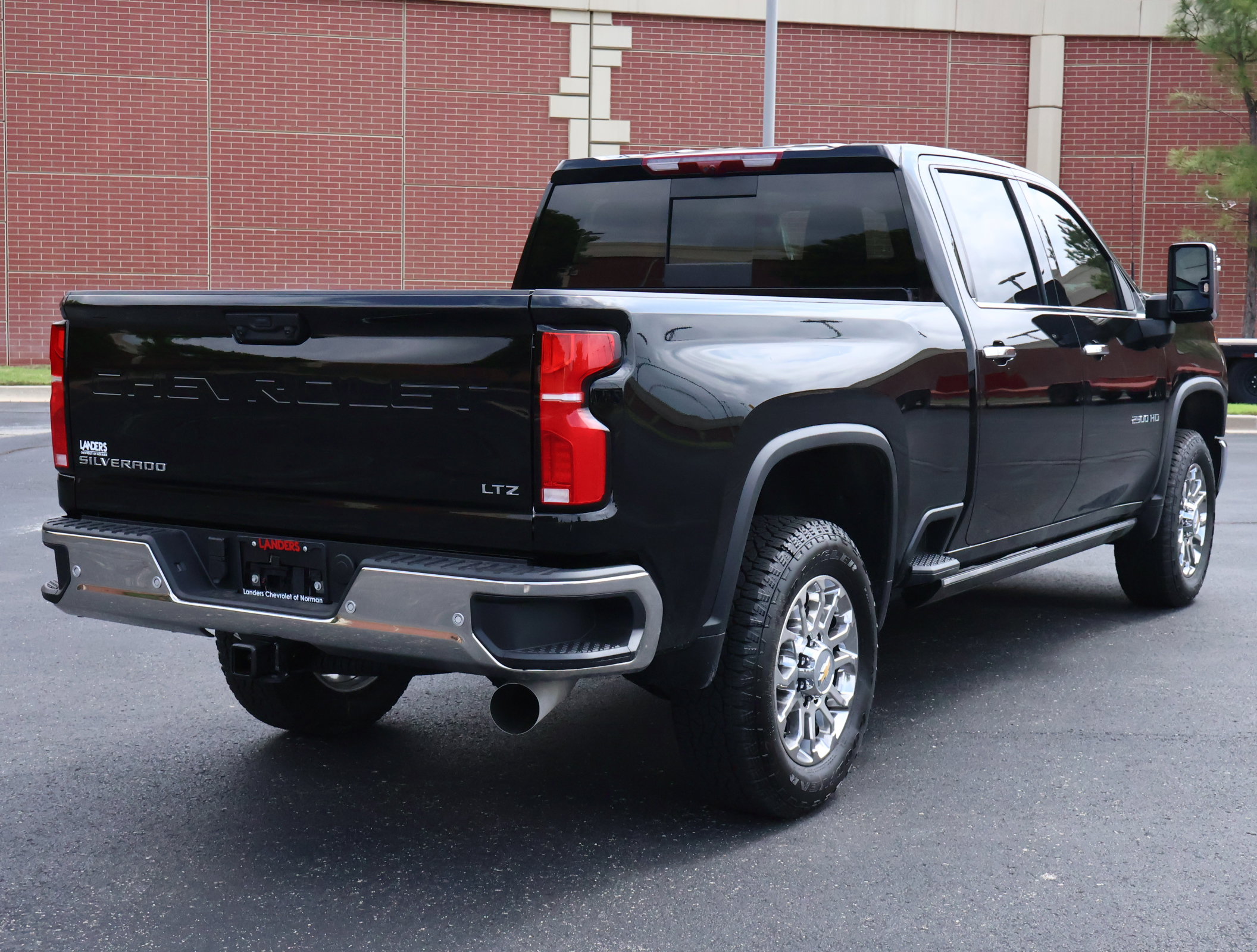 New 2026 Chevrolet Silverado 2500 LTZ w/ LTZ Convenience Package AWD/4WD image 33