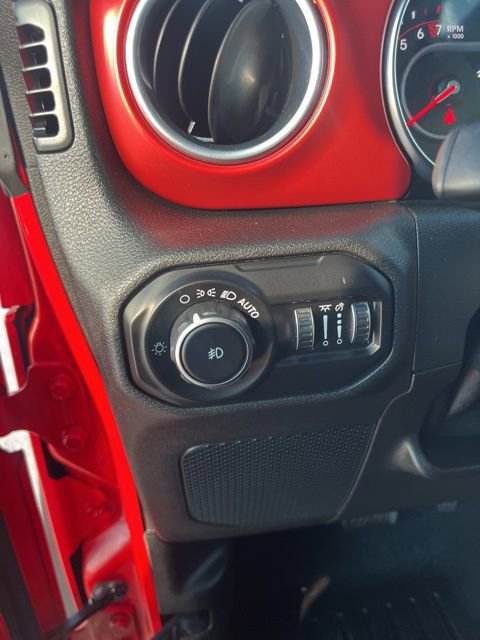 Used 2021 Jeep Wrangler Unlimited Rubicon image 13