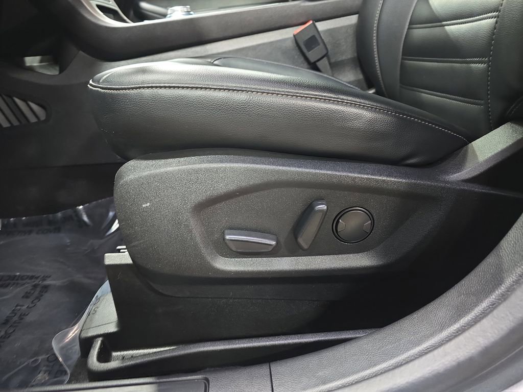 Used 2022 Ford Edge SEL w/ Convenience Package image 30