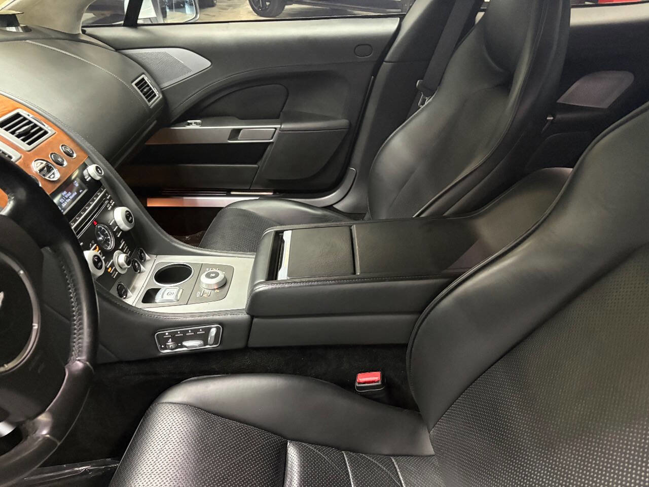 Used 2011 Aston Martin Rapide image 65