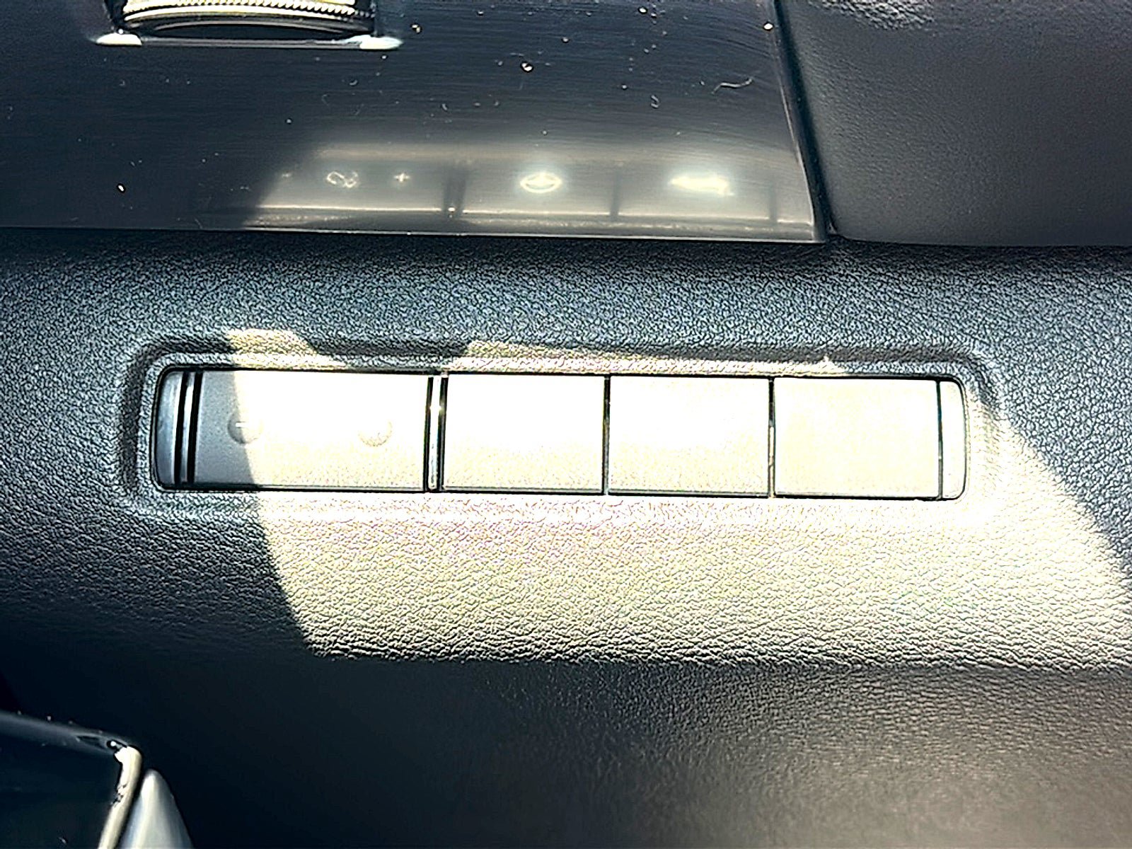 New 2026 Nissan Pathfinder SL w/ SL Premium Package FWD image 27