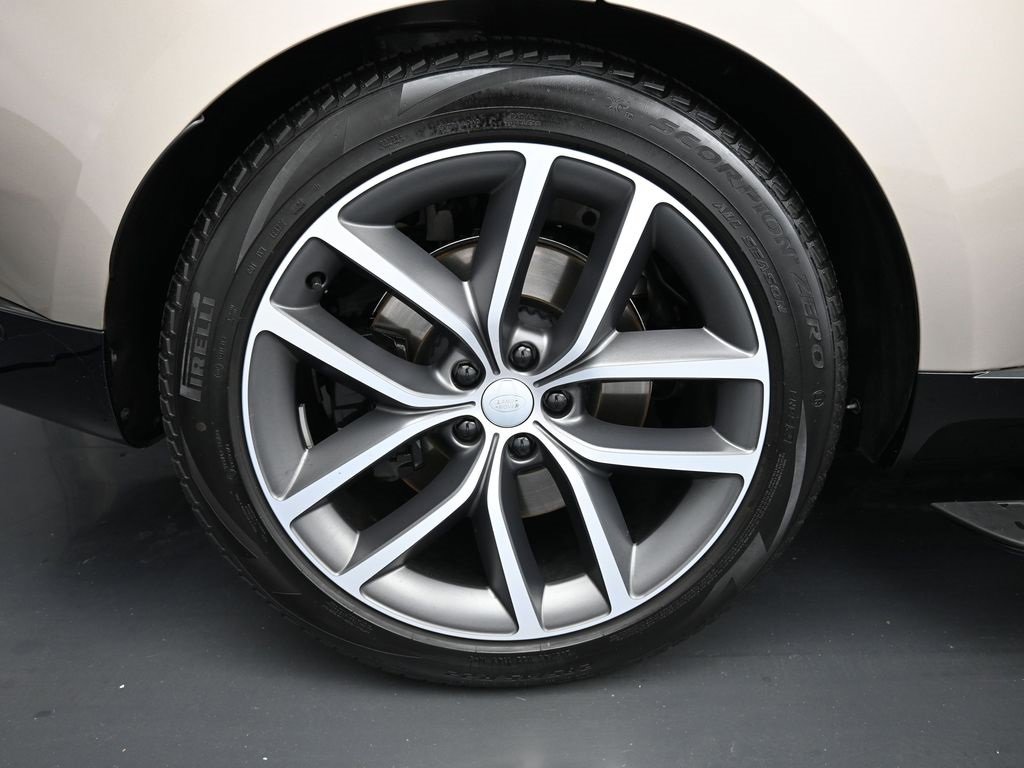 Used 2025 Land Rover Range Rover Autobiography image 29